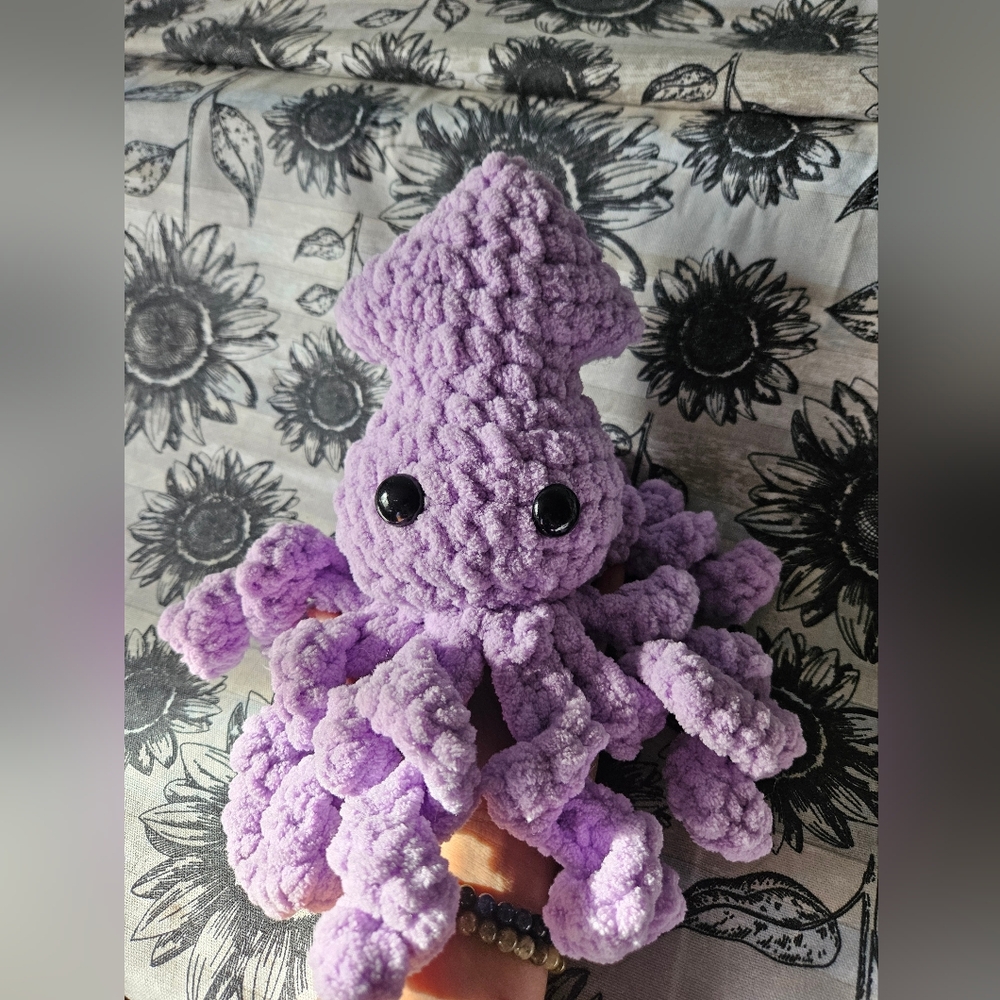 Purple Crochet Squid Amigurumi Plushie - Picture 3 of 7